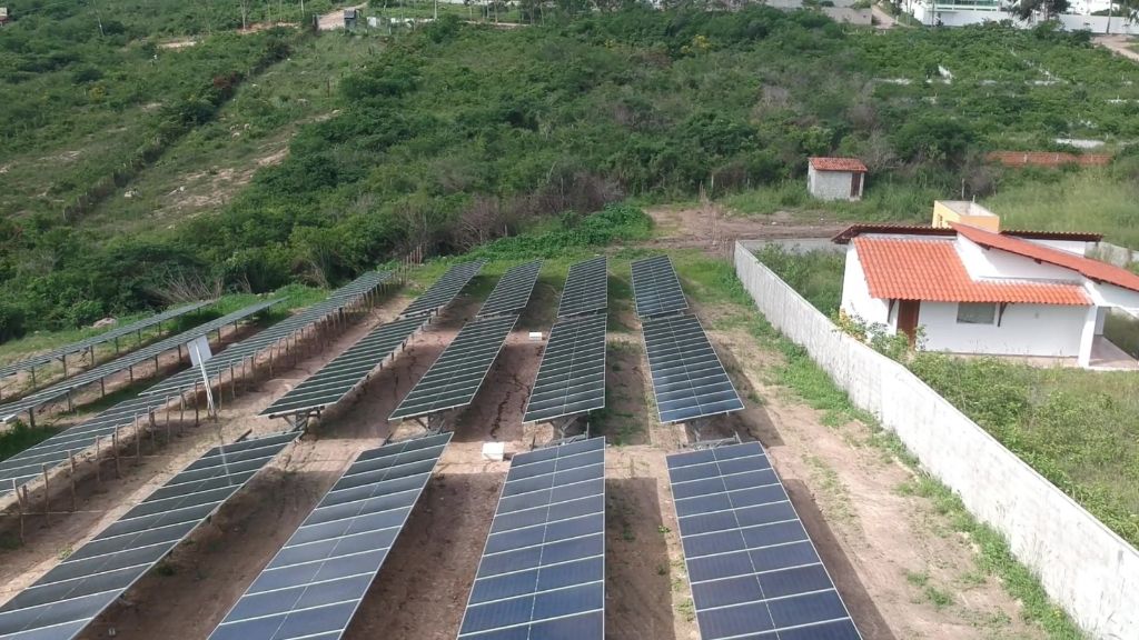Usina solar terreno